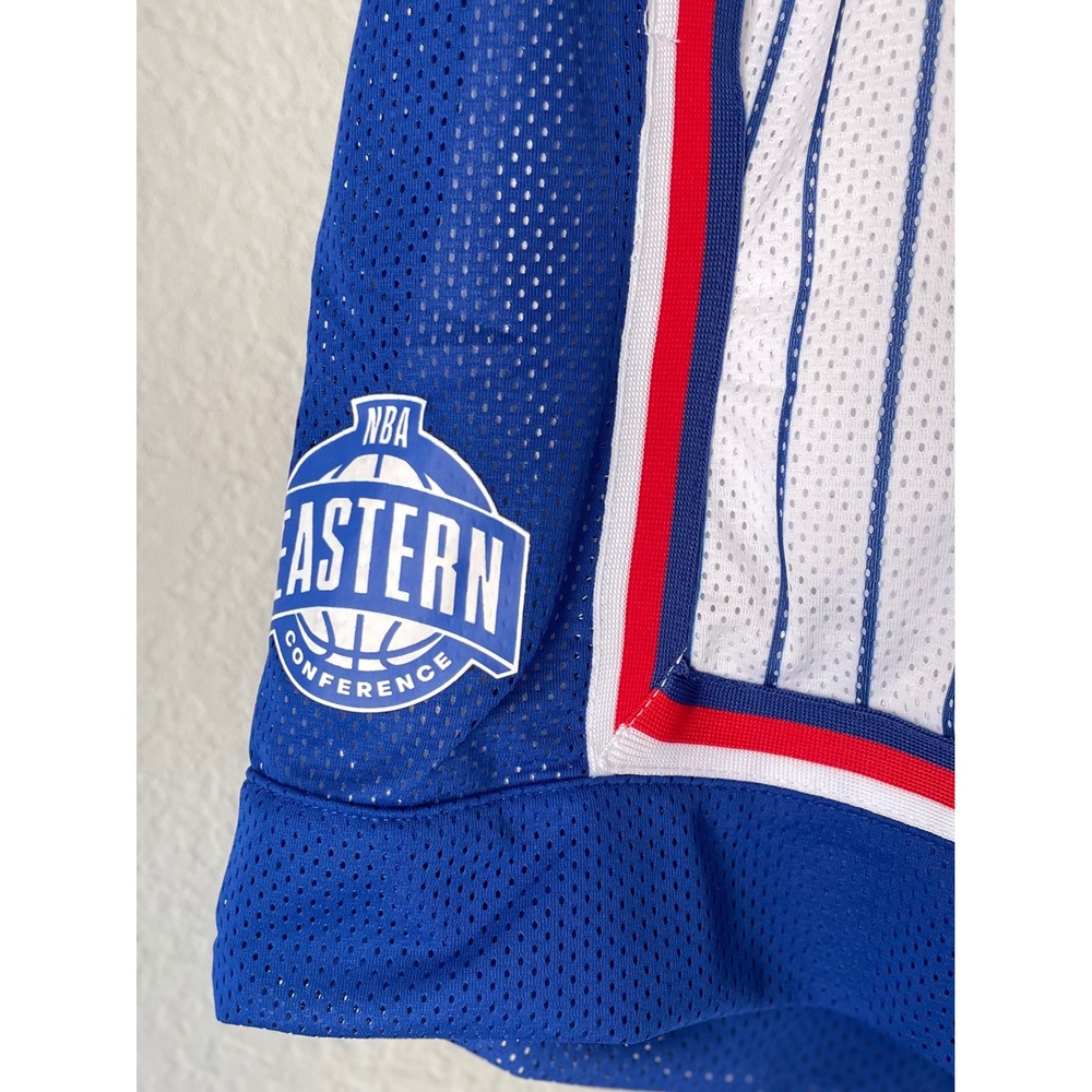 NBA Basketball Shorts Men's M White
Blue Pinstripes All Star Mesh Athletic - Picture 4 of 12